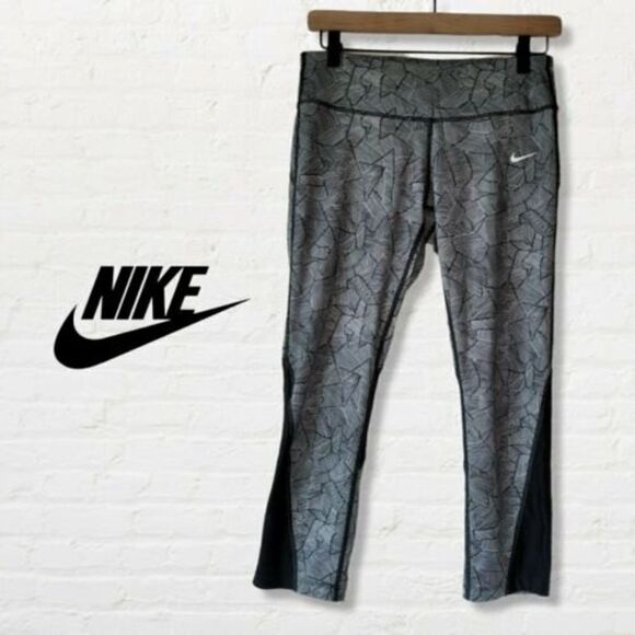 Nike Leggings Dri-Fit Capri Running Leggings Size Med Black and Gray Back Pocket - Picture 1 of 8